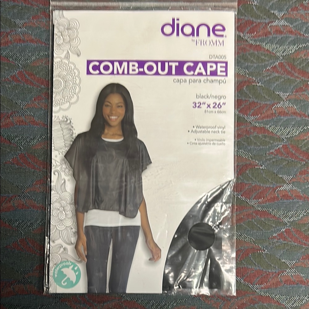 Black Comb-Out Cape